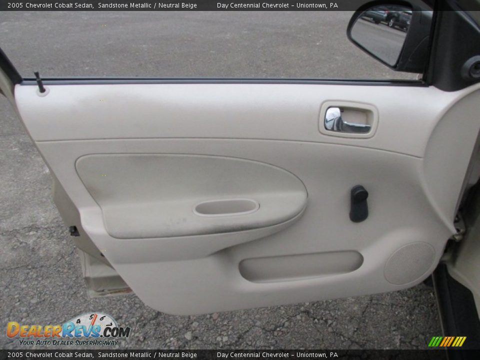 2005 Chevrolet Cobalt Sedan Sandstone Metallic / Neutral Beige Photo #16