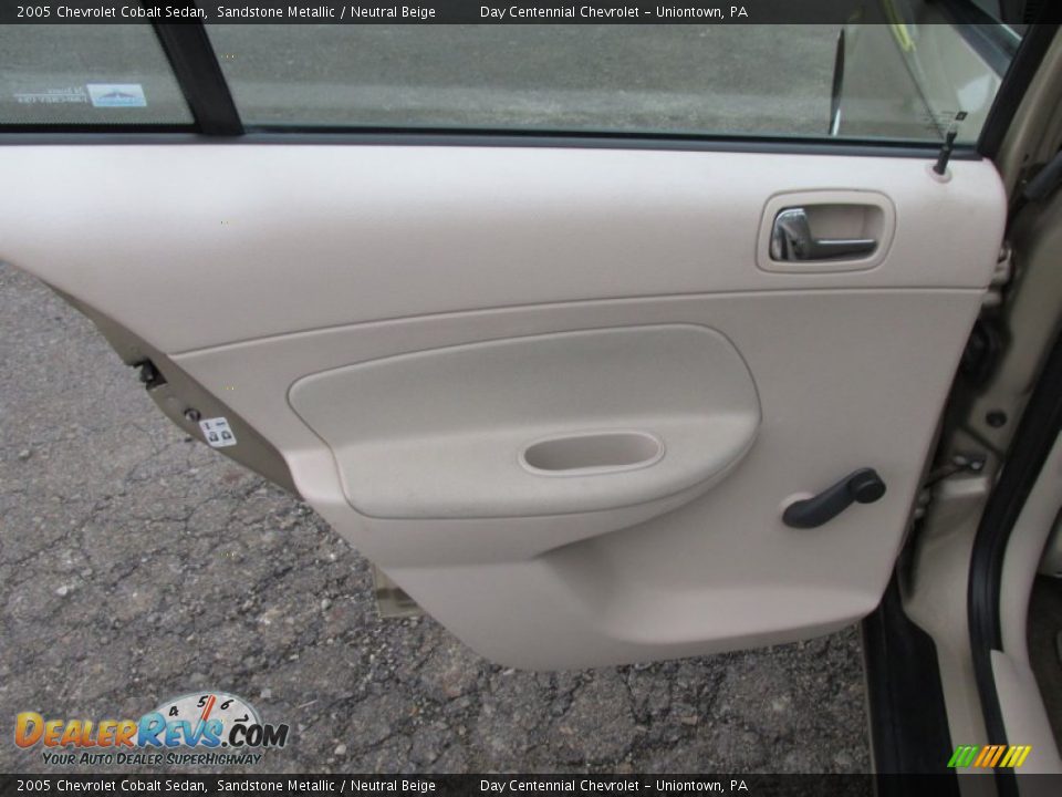 2005 Chevrolet Cobalt Sedan Sandstone Metallic / Neutral Beige Photo #20