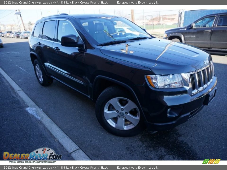 2012 Jeep Grand Cherokee Laredo 4x4 Brilliant Black Crystal Pearl / Black Photo #2