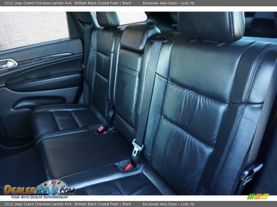 2012 Jeep Grand Cherokee Laredo 4x4 Brilliant Black Crystal Pearl / Black Photo #8
