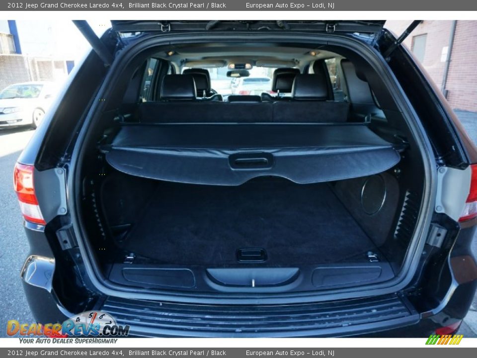 2012 Jeep Grand Cherokee Laredo 4x4 Brilliant Black Crystal Pearl / Black Photo #16
