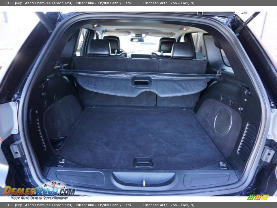 2012 Jeep Grand Cherokee Laredo 4x4 Brilliant Black Crystal Pearl / Black Photo #17