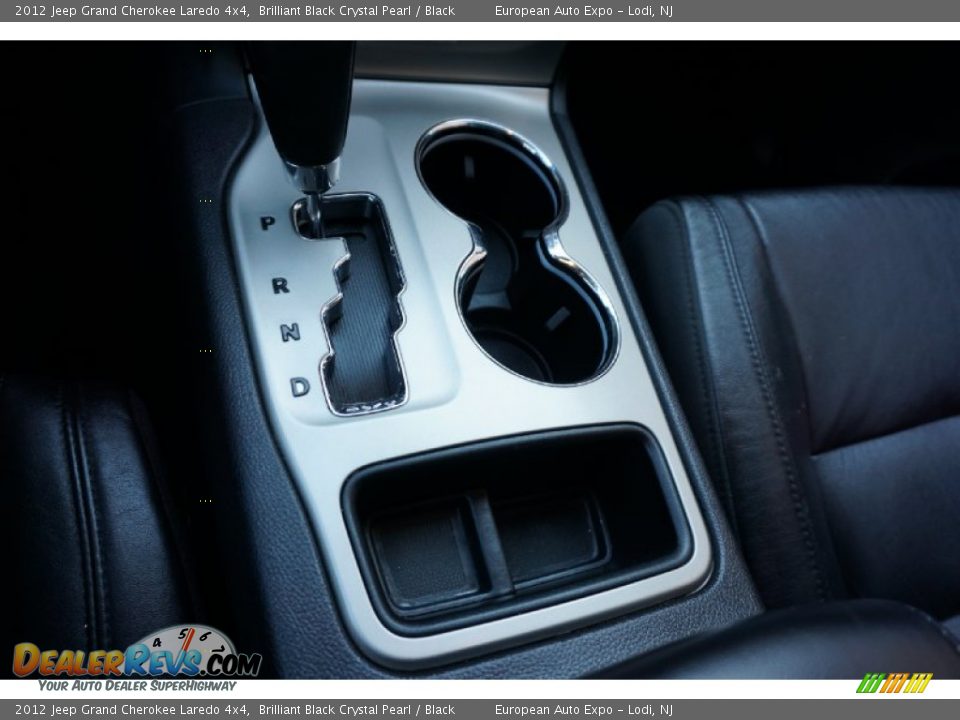 2012 Jeep Grand Cherokee Laredo 4x4 Brilliant Black Crystal Pearl / Black Photo #28