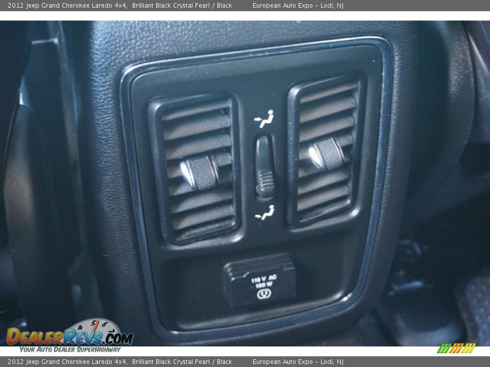 2012 Jeep Grand Cherokee Laredo 4x4 Brilliant Black Crystal Pearl / Black Photo #34