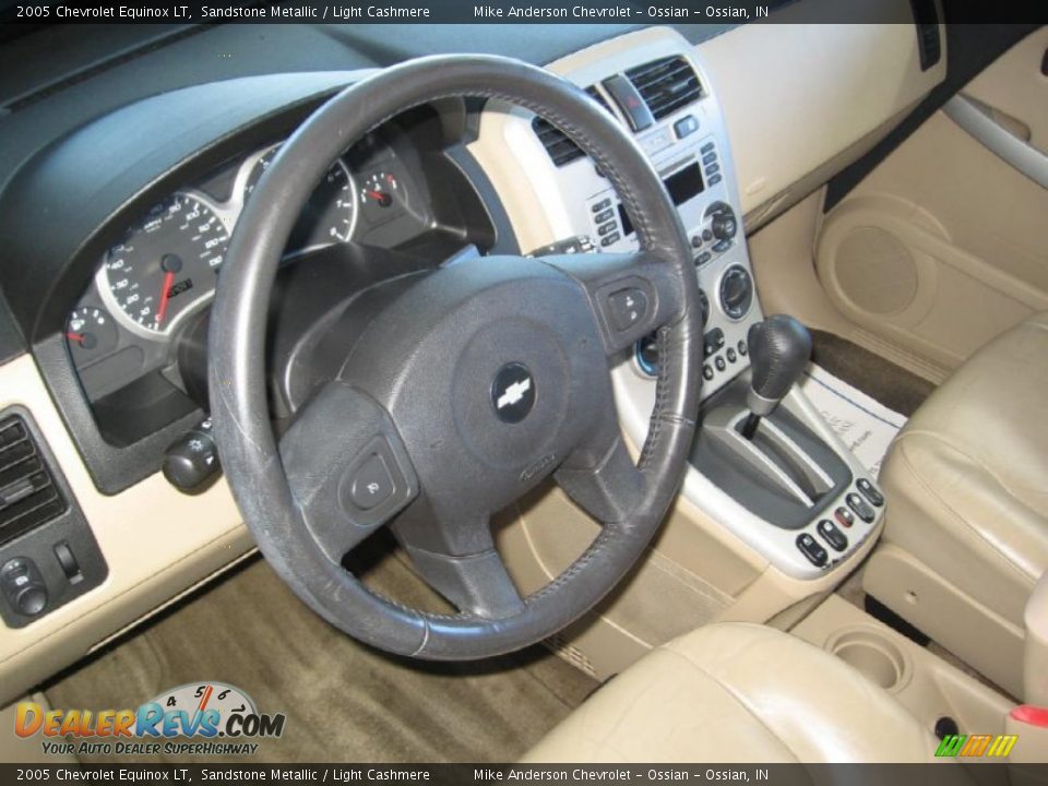 2005 Chevrolet Equinox LT Sandstone Metallic / Light Cashmere Photo #6