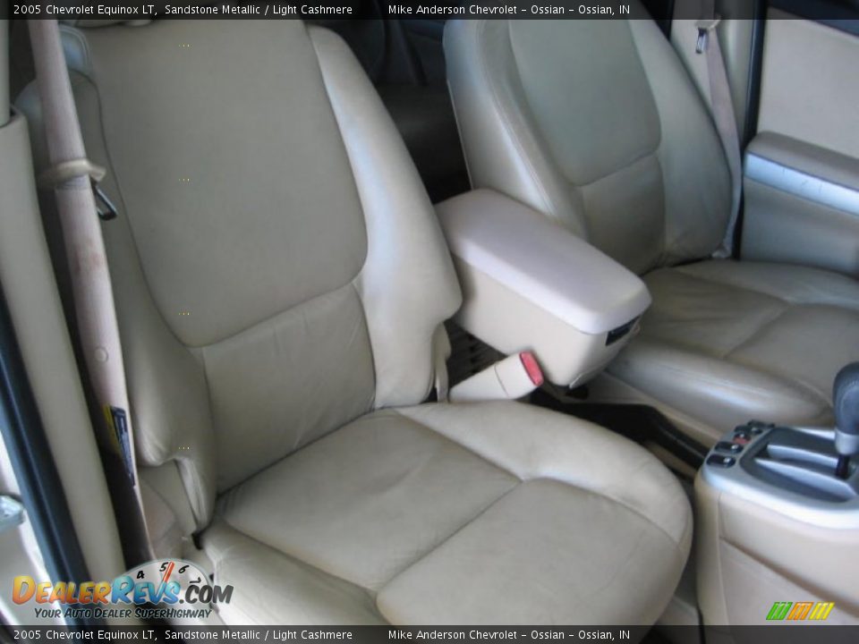2005 Chevrolet Equinox LT Sandstone Metallic / Light Cashmere Photo #11