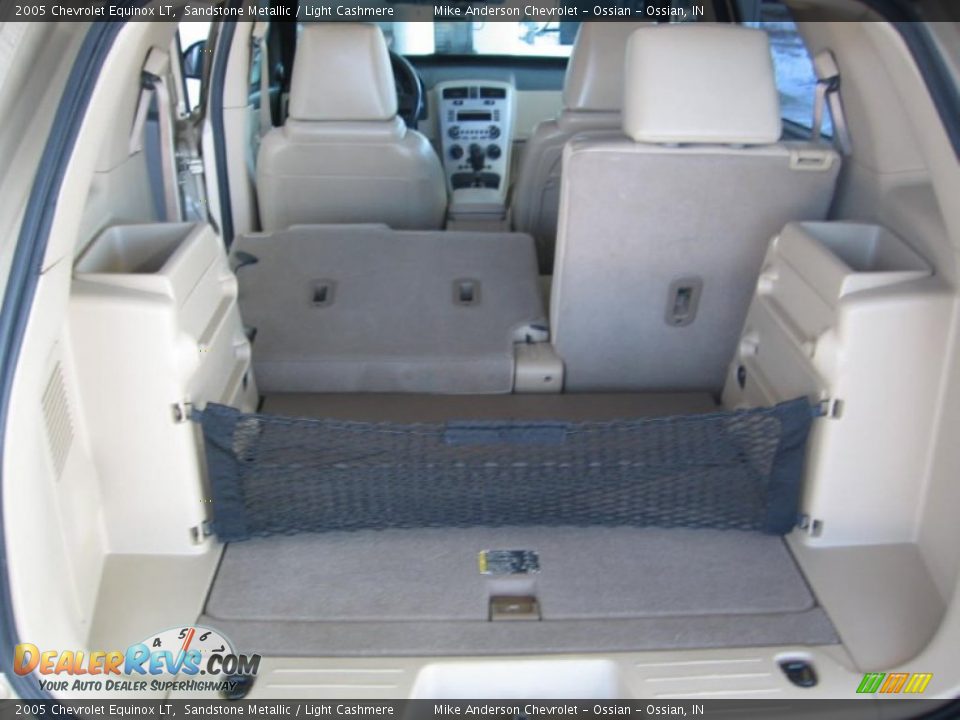 2005 Chevrolet Equinox LT Sandstone Metallic / Light Cashmere Photo #16