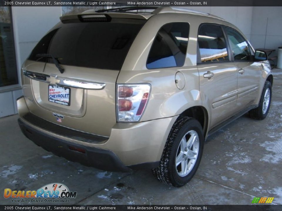 2005 Chevrolet Equinox LT Sandstone Metallic / Light Cashmere Photo #18