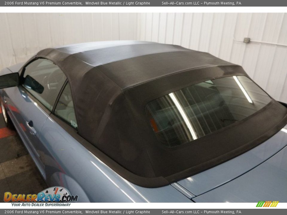 2006 Ford Mustang V6 Premium Convertible Windveil Blue Metallic / Light Graphite Photo #12