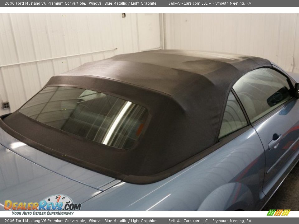 2006 Ford Mustang V6 Premium Convertible Windveil Blue Metallic / Light Graphite Photo #14