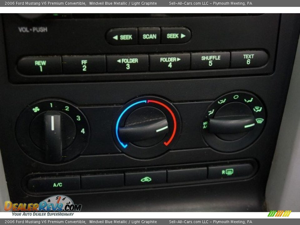 2006 Ford Mustang V6 Premium Convertible Windveil Blue Metallic / Light Graphite Photo #32