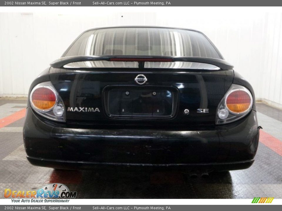 2002 Nissan Maxima SE Super Black / Frost Photo #9