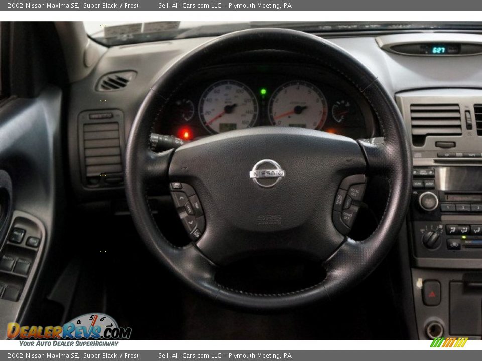 2002 Nissan Maxima SE Super Black / Frost Photo #24