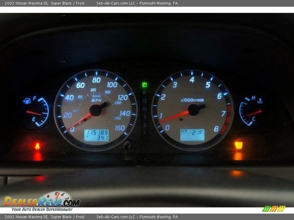 2002 Nissan Maxima SE Super Black / Frost Photo #27