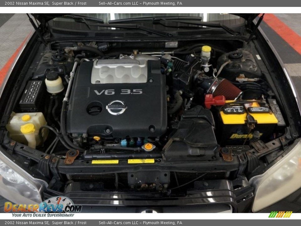 2002 Nissan Maxima SE Super Black / Frost Photo #31