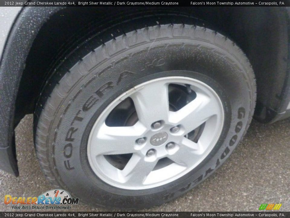 2012 Jeep Grand Cherokee Laredo 4x4 Bright Silver Metallic / Dark Graystone/Medium Graystone Photo #14