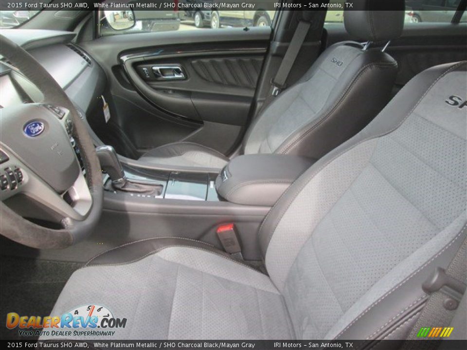 Front Seat of 2015 Ford Taurus SHO AWD Photo #34