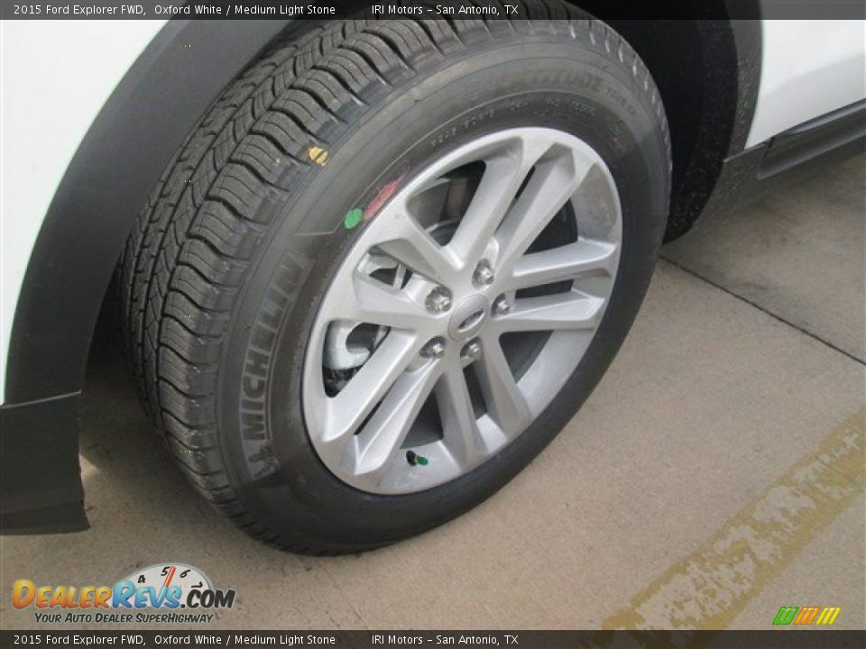 2015 Ford Explorer FWD Oxford White / Medium Light Stone Photo #2