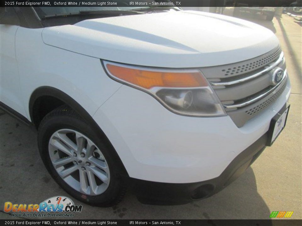 2015 Ford Explorer FWD Oxford White / Medium Light Stone Photo #4