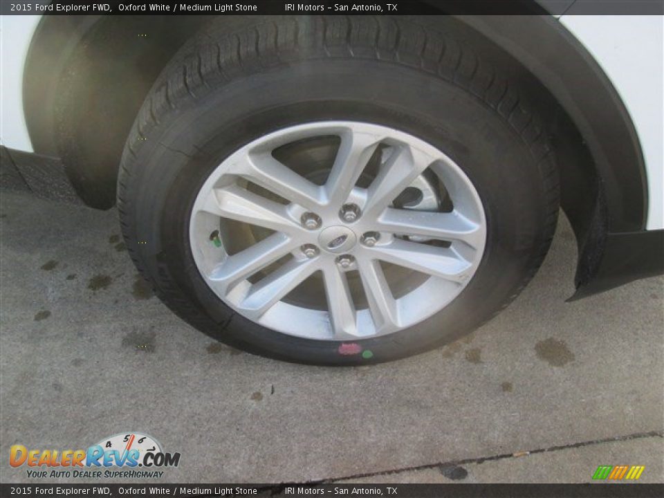 2015 Ford Explorer FWD Oxford White / Medium Light Stone Photo #5