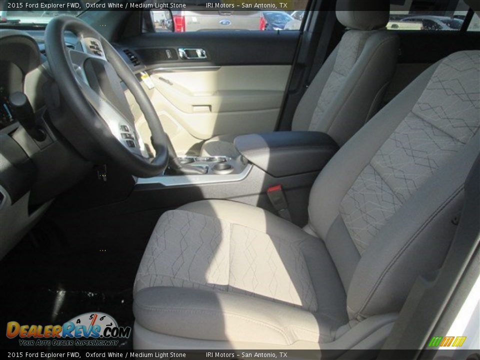 2015 Ford Explorer FWD Oxford White / Medium Light Stone Photo #19