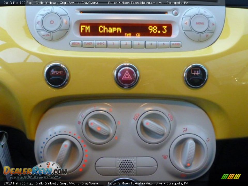 2013 Fiat 500 Pop Giallo (Yellow) / Grigio/Avorio (Gray/Ivory) Photo #23