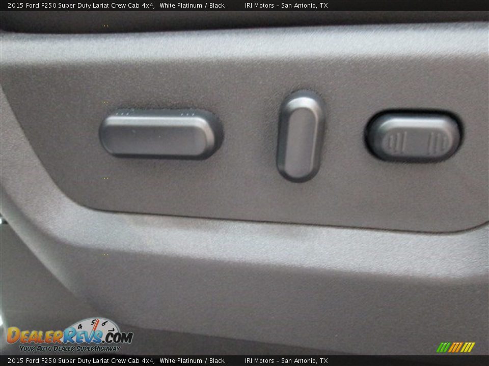2015 Ford F250 Super Duty Lariat Crew Cab 4x4 White Platinum / Black Photo #19