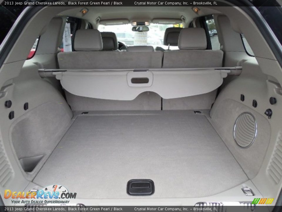 2013 Jeep Grand Cherokee Laredo Black Forest Green Pearl / Black Photo #7