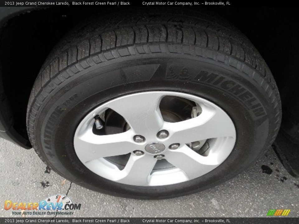 2013 Jeep Grand Cherokee Laredo Black Forest Green Pearl / Black Photo #15
