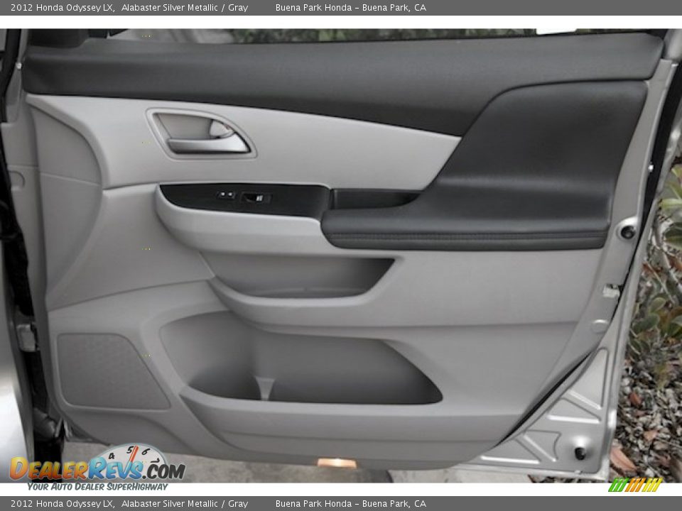 2012 Honda Odyssey LX Alabaster Silver Metallic / Gray Photo #29