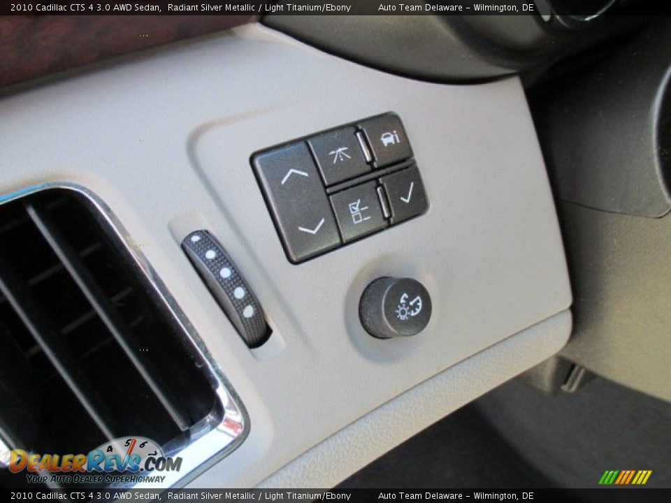 2010 Cadillac CTS 4 3.0 AWD Sedan Radiant Silver Metallic / Light Titanium/Ebony Photo #31