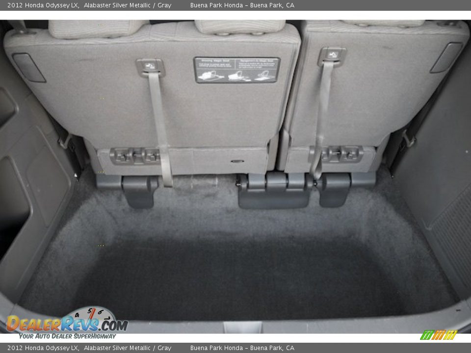 2012 Honda Odyssey LX Alabaster Silver Metallic / Gray Photo #18