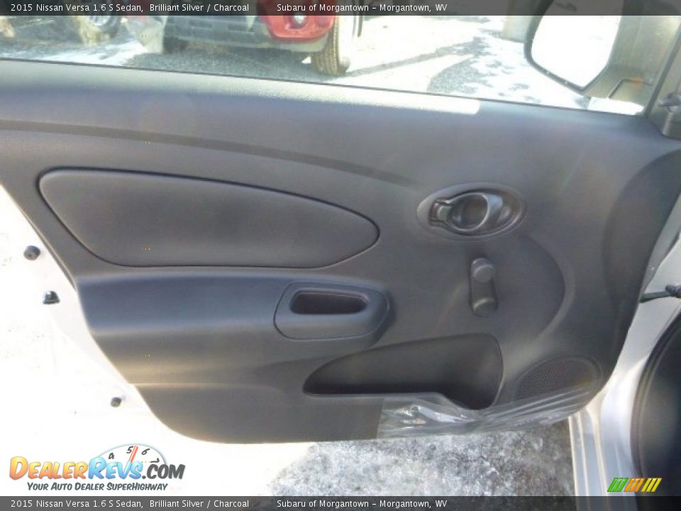 2015 Nissan Versa 1.6 S Sedan Brilliant Silver / Charcoal Photo #15