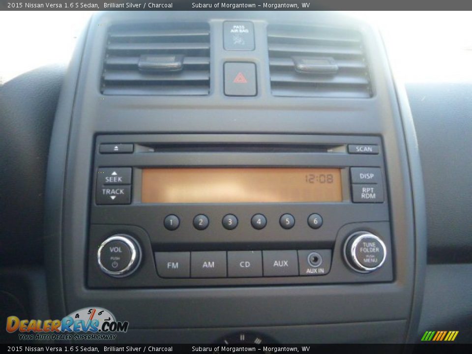 2015 Nissan Versa 1.6 S Sedan Brilliant Silver / Charcoal Photo #19