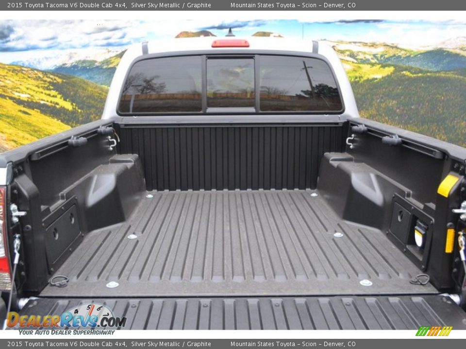 2015 Toyota Tacoma V6 Double Cab 4x4 Silver Sky Metallic / Graphite Photo #8