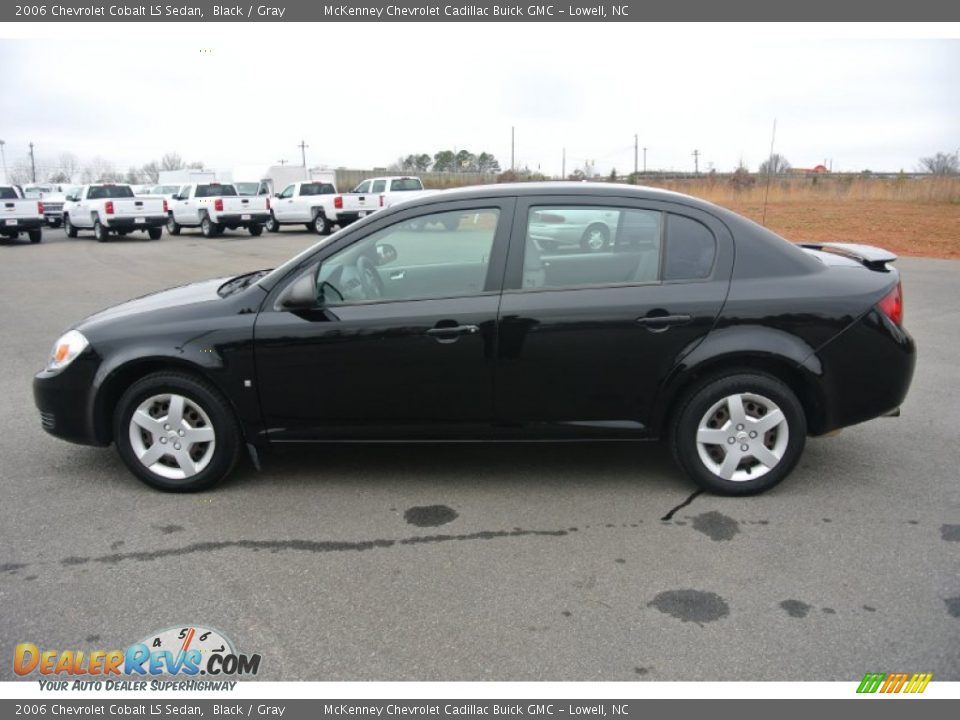 2006 Chevrolet Cobalt LS Sedan Black / Gray Photo #3