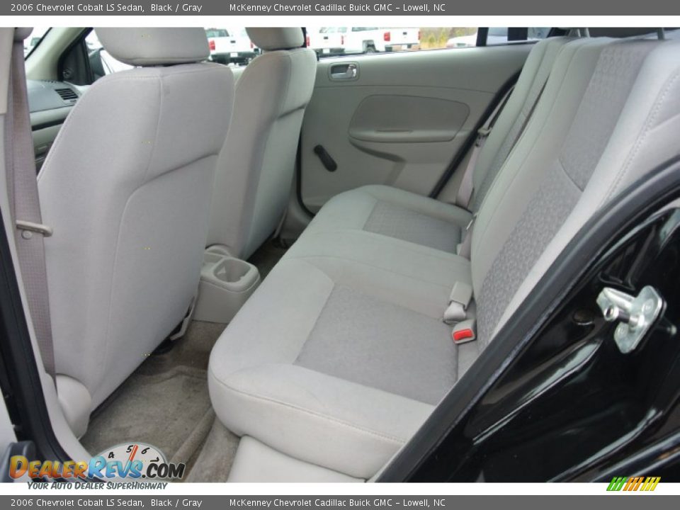 2006 Chevrolet Cobalt LS Sedan Black / Gray Photo #12