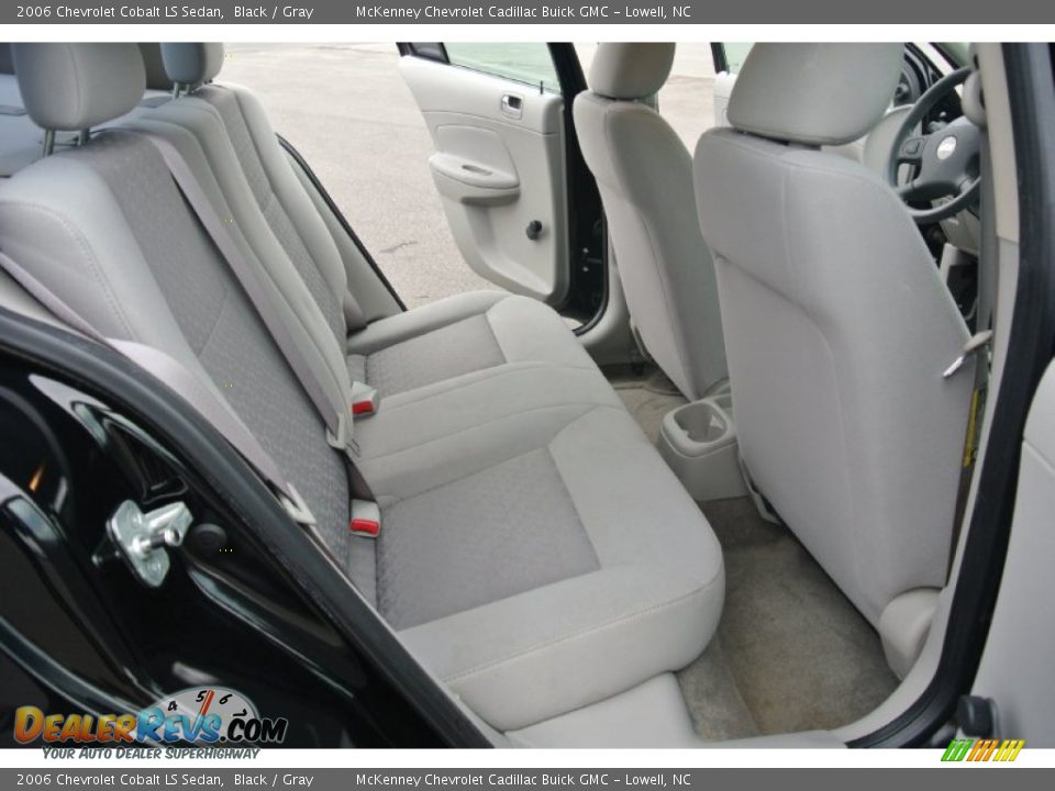 2006 Chevrolet Cobalt LS Sedan Black / Gray Photo #14