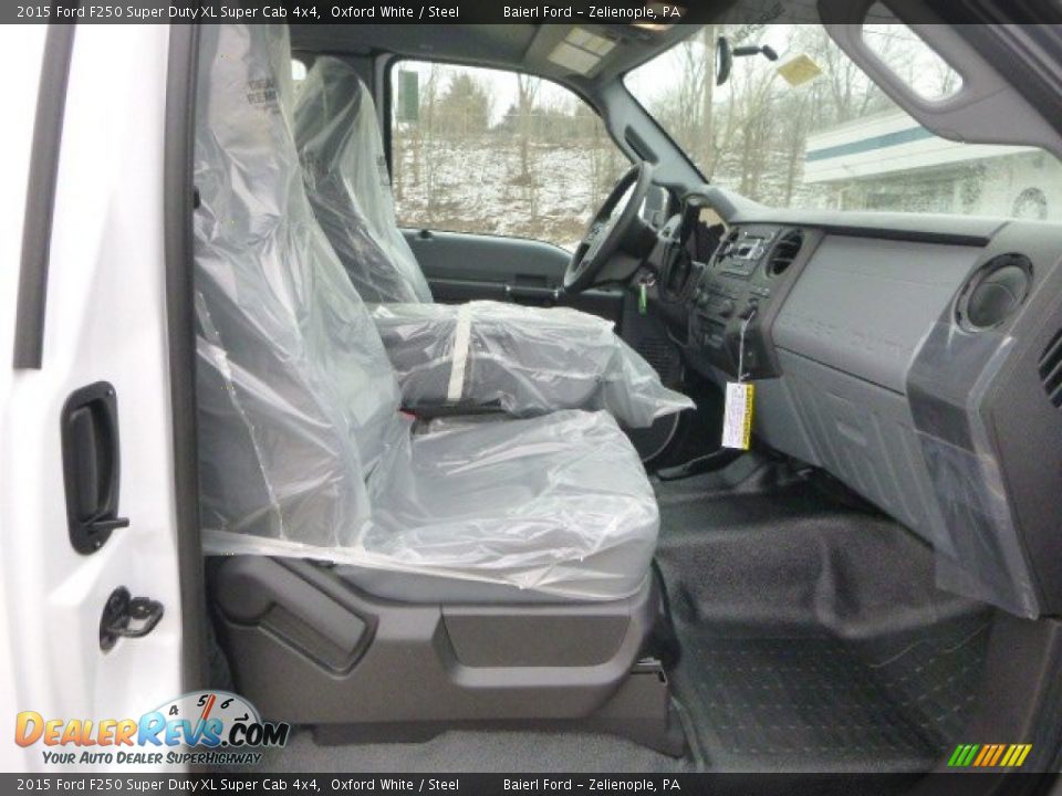 2015 Ford F250 Super Duty XL Super Cab 4x4 Oxford White / Steel Photo #12