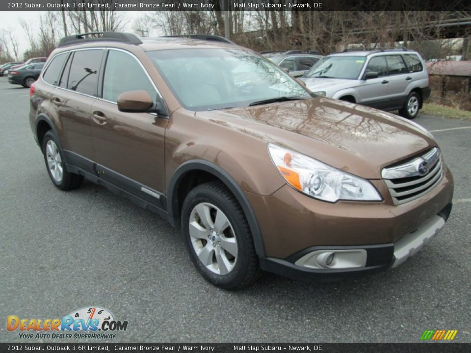 Front 3/4 View of 2012 Subaru Outback 3.6R Limited Photo #4