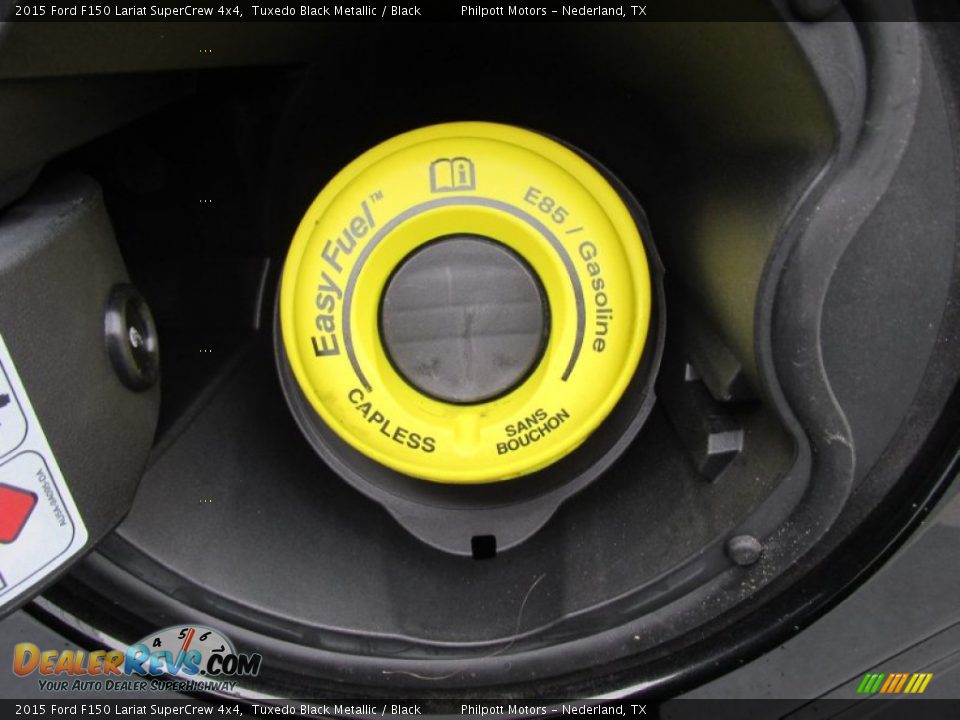 2015 Ford F150 Lariat SuperCrew 4x4 Tuxedo Black Metallic / Black Photo #16