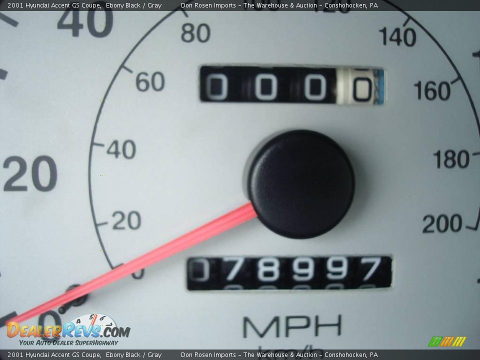 2001 Hyundai Accent GS Coupe Ebony Black / Gray Photo #30