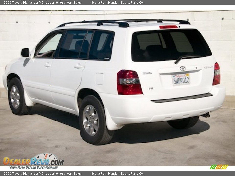 2006 Toyota Highlander V6 Super White / Ivory Beige Photo #2