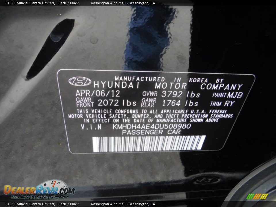 2013 Hyundai Elantra Limited Black / Black Photo #19