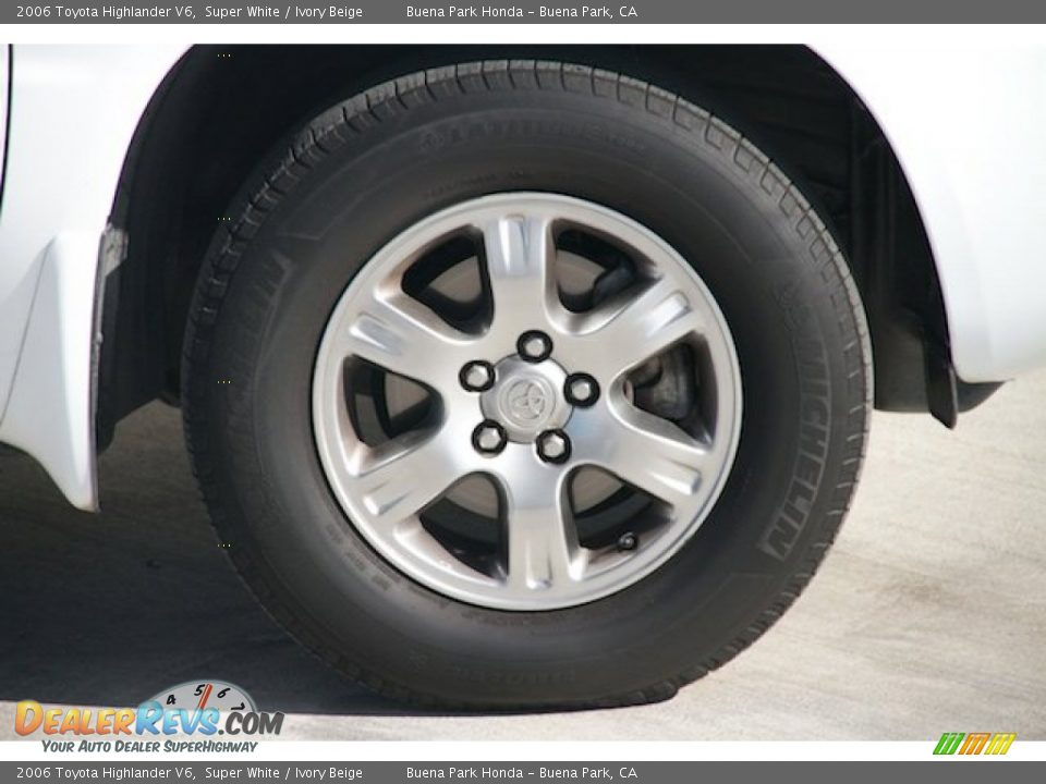 2006 Toyota Highlander V6 Super White / Ivory Beige Photo #29