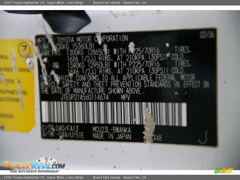 2006 Toyota Highlander V6 Super White / Ivory Beige Photo #32