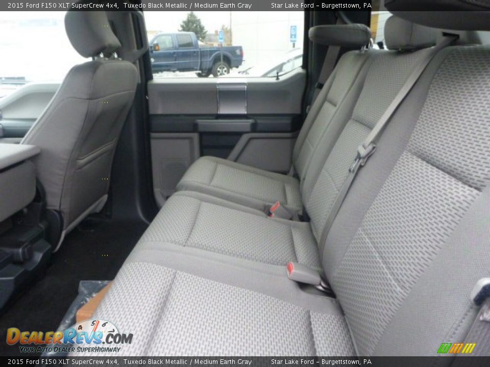 2015 Ford F150 XLT SuperCrew 4x4 Tuxedo Black Metallic / Medium Earth Gray Photo #11