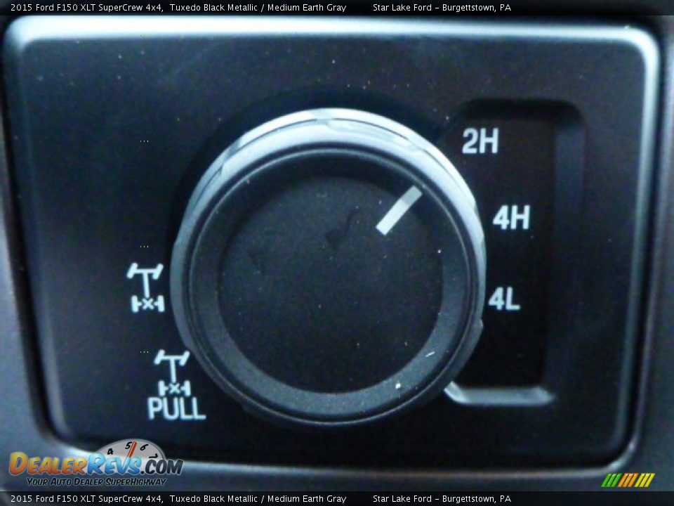 2015 Ford F150 XLT SuperCrew 4x4 Tuxedo Black Metallic / Medium Earth Gray Photo #17