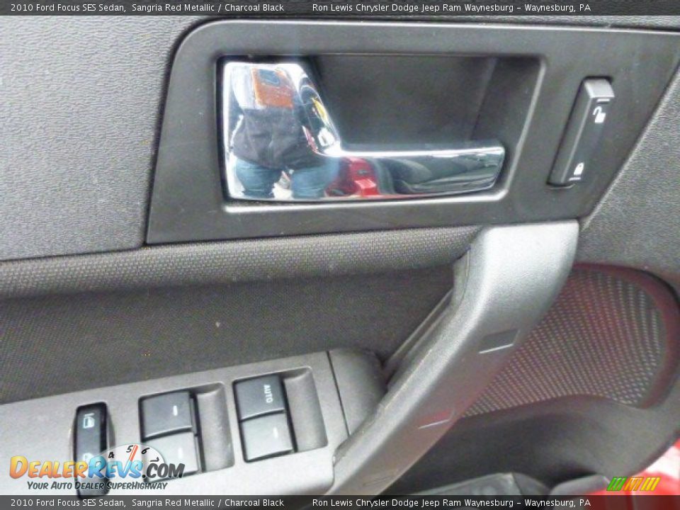2010 Ford Focus SES Sedan Sangria Red Metallic / Charcoal Black Photo #13