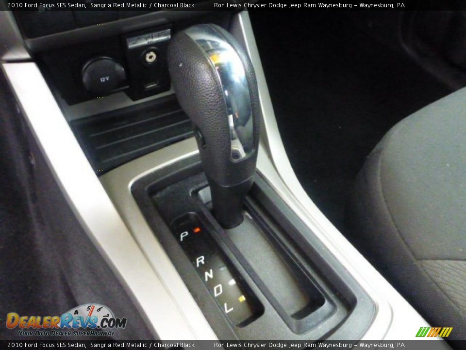 2010 Ford Focus SES Sedan Sangria Red Metallic / Charcoal Black Photo #15